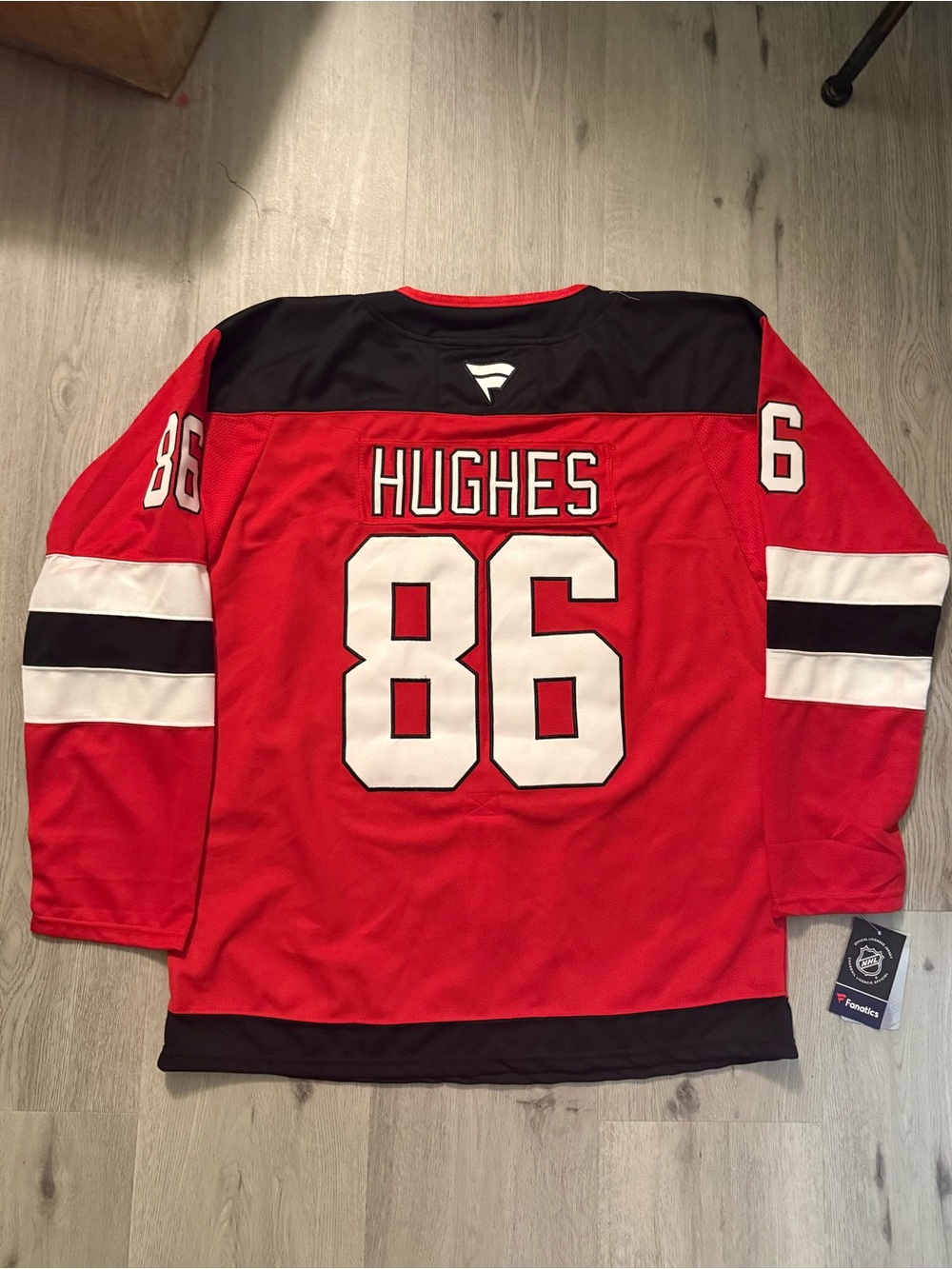 Jack Hughes #86 New Jersey Devils Hockey Jersey size 50 Adult Medium NWT